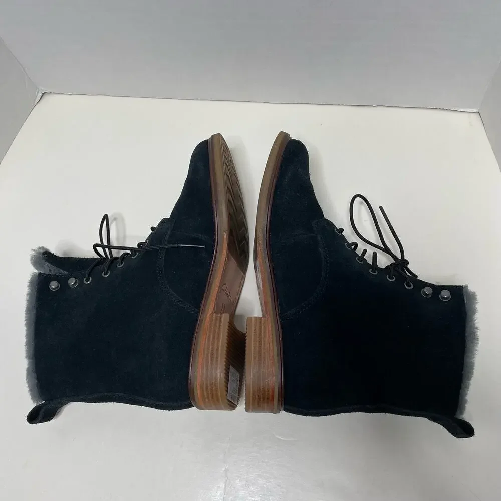 NEW Clarks Clarkdale Boots Black Suede Fleece Lined Lace Up Size Women 6.5